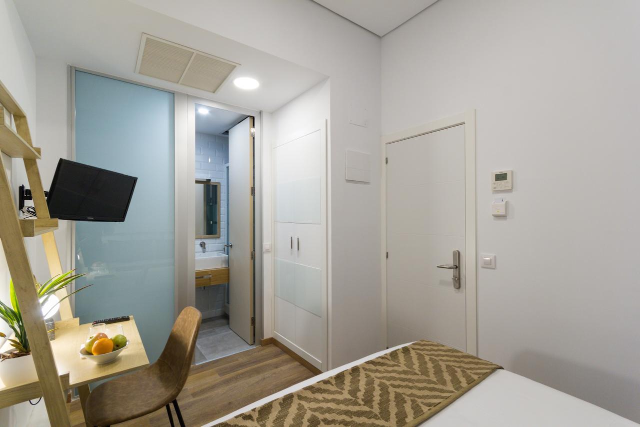 The Bridge Huertas Hotell Madrid Eksteriør bilde