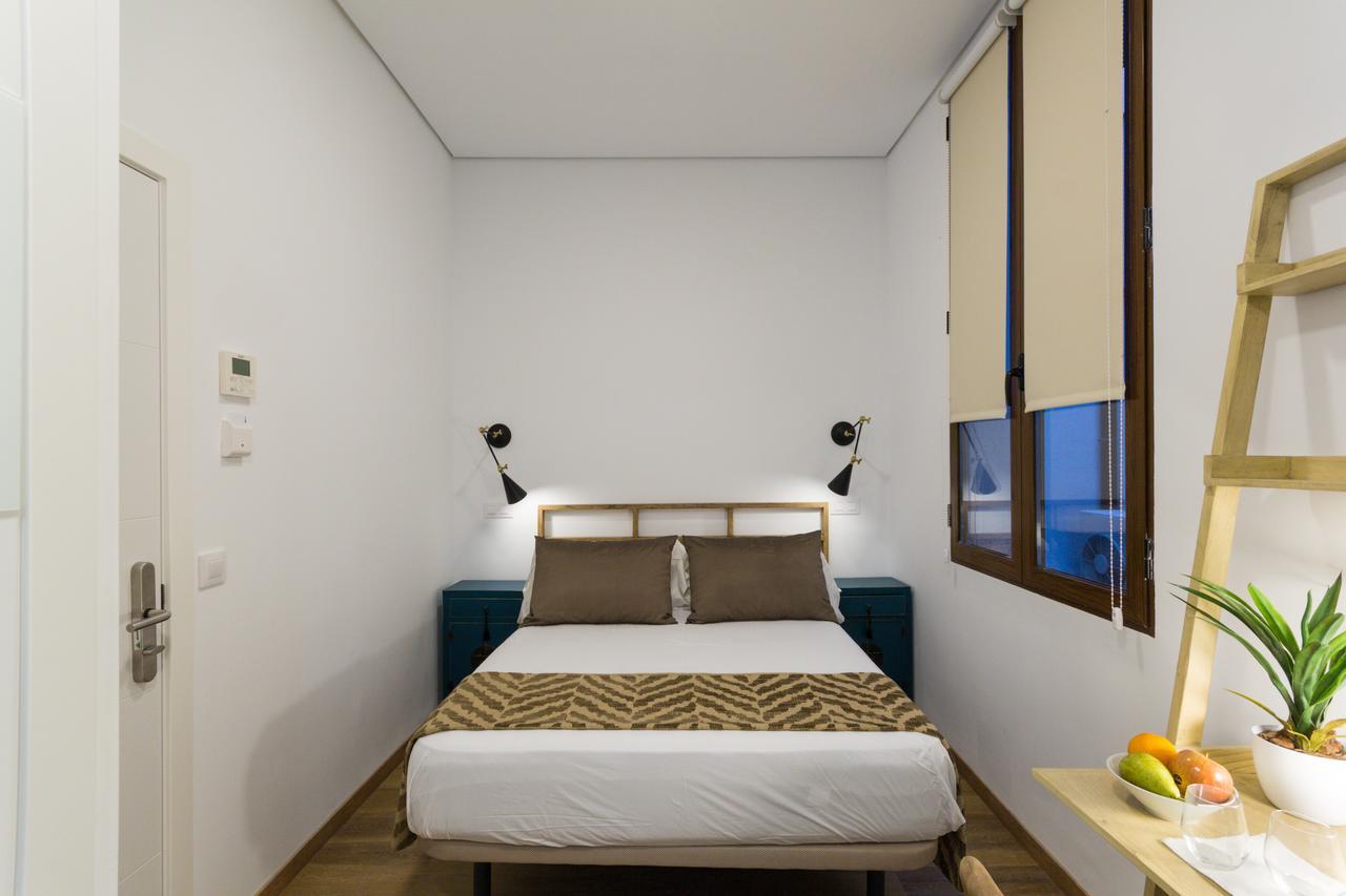 The Bridge Huertas Hotell Madrid Eksteriør bilde